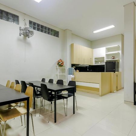 Reddoorz Near Samarinda Central Plaza Εξωτερικό φωτογραφία