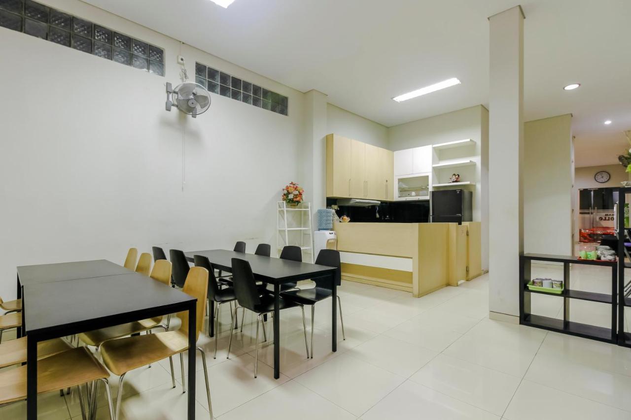 Reddoorz Near Samarinda Central Plaza Εξωτερικό φωτογραφία