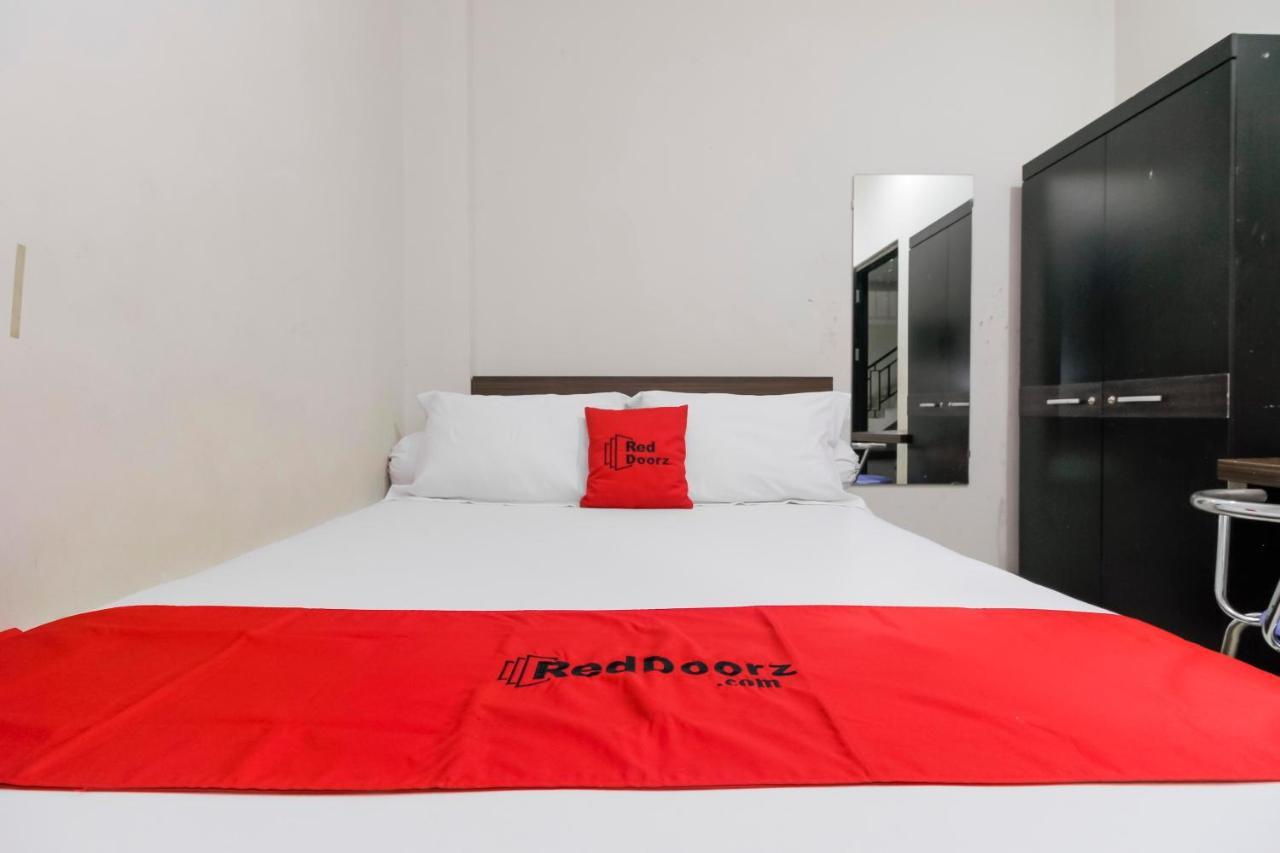 Reddoorz Near Samarinda Central Plaza Εξωτερικό φωτογραφία